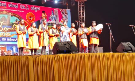 ಭಟ್ಕಳ ಉತ್ಸವದಲ್ಲಿ ಶ್ರೇಯಾ ಅಭಿವೃದ್ಧಿ ಟ್ರಸ್ಟ್ ದಾಂಡೇಲಿ ತಂಡದವರಿಂದ ಕಾರ್ಯಕ್ರಮ