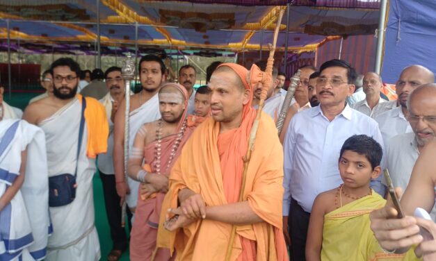 ಸಮಾವೇಶದ ಪೂರ್ವ ಸಿದ್ಧತೆಗಳನ್ನು ಉಭಯ ಶ್ರೀಗಳು ಪರಿಶೀಲಿಸಿದರು