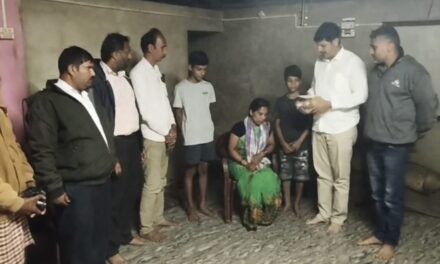 ಮೃತ ರಾಮಚಂದ್ರ ಗೌಡ ಕೆಳಾಸೆ ಮನೆಗೆ ಬಿಜೆಪಿ ಮುಖಂಡ ಅನಂತಮೂರ್ತಿ ಭೇಟಿ; ಸಾಂತ್ವನ, ಧನಸಹಾಯ