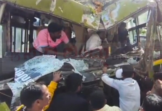 KSRTC ಬಸ್ ಅಪಘಾತ, ಸಿಲುಕಿಕೊಂಡ ಶಾಲಾ ವಿದ್ಯಾರ್ಥಿ