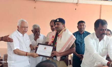 ಉಳವಿಗೆ ದೇಶಪಾಂಡೆ ಭೇಟಿ