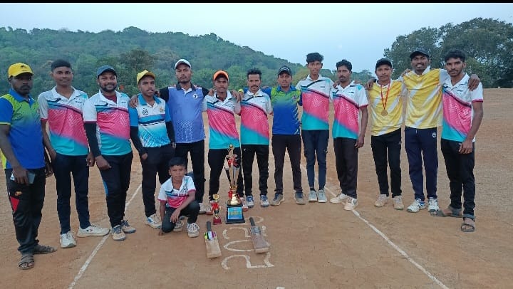 ವಾಗೇಲಿ ಕ್ರಿಕೆಟ್ ಪಂದ್ಯಾವಳಿ;ಬಾಮಣೆ ತಂಡ ರನ್ನರ್ ಅಪ್