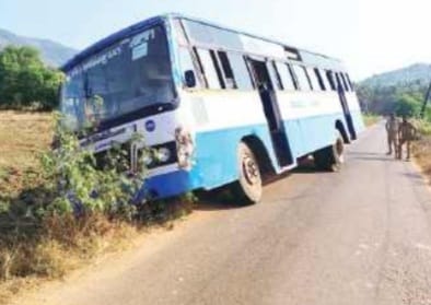 ಅಂಕೋಲಾ ಬಸ್ ಸ್ಟೇರಿಂಗ್ ತುಂಡಾಗಿ ಗದ್ದೆಗೆ ಇಳಿದ ಸಾರಿಗೆ ಬಸ್‌: ಪ್ರಯಾಣಿಕರು ಪಾರು