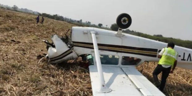 ವಿಜಯಪುರ ತಾಂತ್ರಿಕ ದೋಷದಿಂದ ತರಬೇತಿ ವಿಮಾನ ತುರ್ತು ಭೂಸ್ಪರ್ಶ; ಇಬ್ಬರು ಪೈಲಟ್‌ಗಳು ಸುರಕ್ಷಿತ