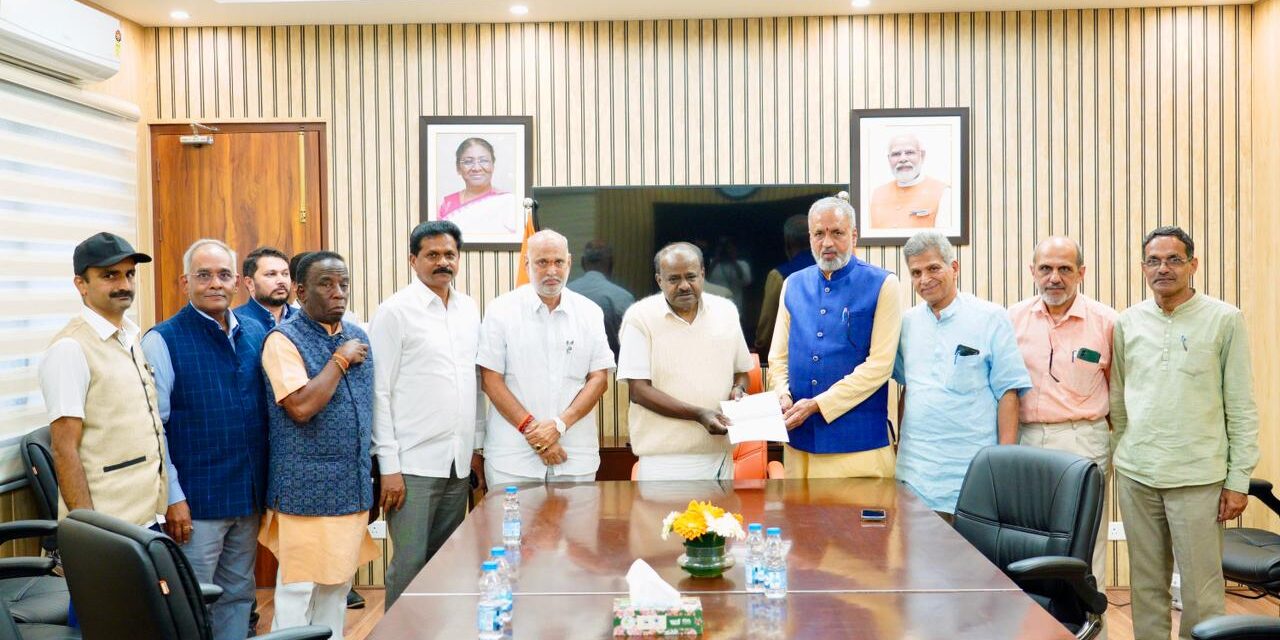 ಪರಿಸರ ಮತ್ತು ನದಿ ಸಂರಕ್ಷಣೆ: ಕೇಂದ್ರ ಸಚಿವರಿಗೆ ಜಿಲ್ಲೆಯ ಸರ್ವಪಕ್ಷ ನಿಯೋಗದಿಂದ ಮನವಿ