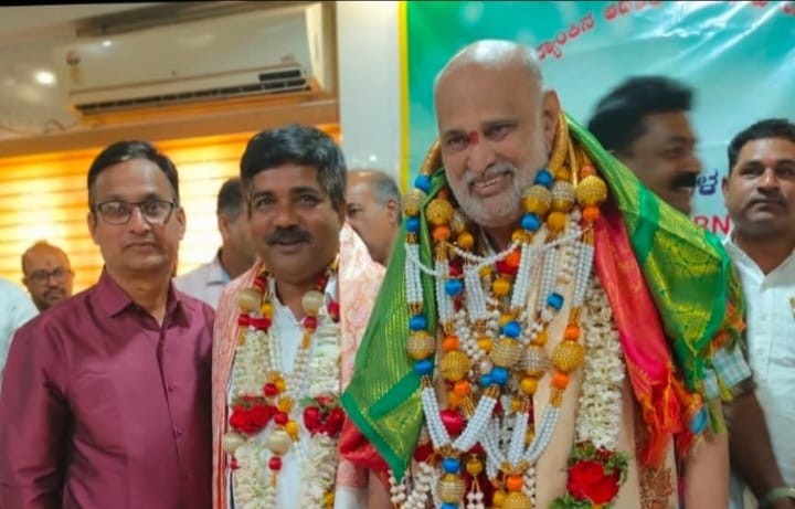 ಕೆಡಿಸಿಸಿ ಅಧ್ಯಕ್ಷರಾಗಿ ಶಿವರಾಮ ಹೆಬ್ಬಾರ,ಉಪಾಧ್ಯಕ್ಷರಾಗಿ ಕೃಷ್ಣ ದೇಸಾಯಿ ಅವಿರೋಧ ಆಯ್ಕೆ