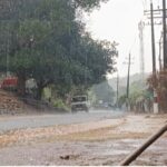 ವಾಯುಭಾರ ಕುಸಿತ  ಉತ್ತರಕನ್ನಡ ಜಿಲ್ಲೆಯ ಹಲವೆಡೆ ಗುಡುಗು ಸಹಿತ ಭಾರಿ ಮಳೆ