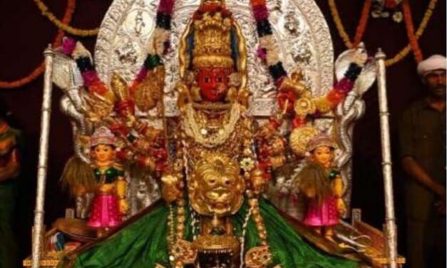 ಶಿರಸಿ ಮಾರಿಕಾಂಬೆಯ ಜಾತ್ರಾ ಮಹೋತ್ಸವದಲ್ಲಿ ಲಕ್ಷಾಂತರ ಭಕ್ತ ಸಮೂಹದಿಂದ ಮೊದಲ ದಿನ ವಿವಿಧ ಸೇವೆ
