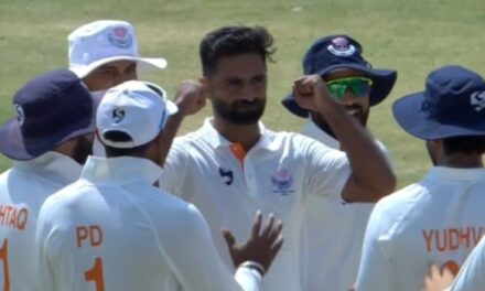 ರಣಜಿ ಟ್ರೋಫಿ ಪೈನಲ್ ಚೊಚ್ಚಲ ಗೆಲುವಿನತ್ತ ಜಮ್ಮು- ಕಾಶ್ಮೀರ;ಪಂದ್ಯ ವೀಕ್ಷಣೆಗೆ ಜಮ್ಮು-ಕಾಶ್ಮೀರ ಸಿಎಂ ಆಗಮನ