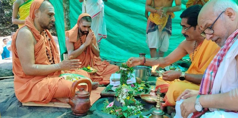 ಶ್ರೀ ಸೋಂದಾ ಸ್ವರ್ಣವಲ್ಲೀ ಮಹಾಸಂಸ್ಥಾನದಲ್ಲಿ ಭಾನುವಾರ ಮಹಾಶಿವರಾತ್ರಿಯ ಆಚರಣೆಯ