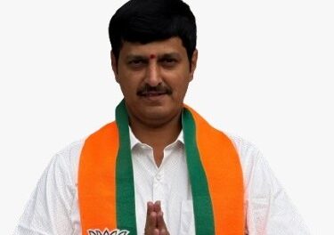 ಸಿದ್ದರಾಮಯ್ಯ ಬಜೆಟ್ ಜಿಲ್ಲೆಯ ಜನರ ಕಿವಿಗೆ ಹೂವಿಡುವ ತಂತ್ರ: ಬಿಜೆಪಿ ರೈತ ಮೋರ್ಚಾ ಜಿಲ್ಲಾಧ್ಯಕ್ಷ ಅನಂತಮೂರ್ತಿ ಹೆಗಡೆ ವಾಗ್ದಾಳಿ