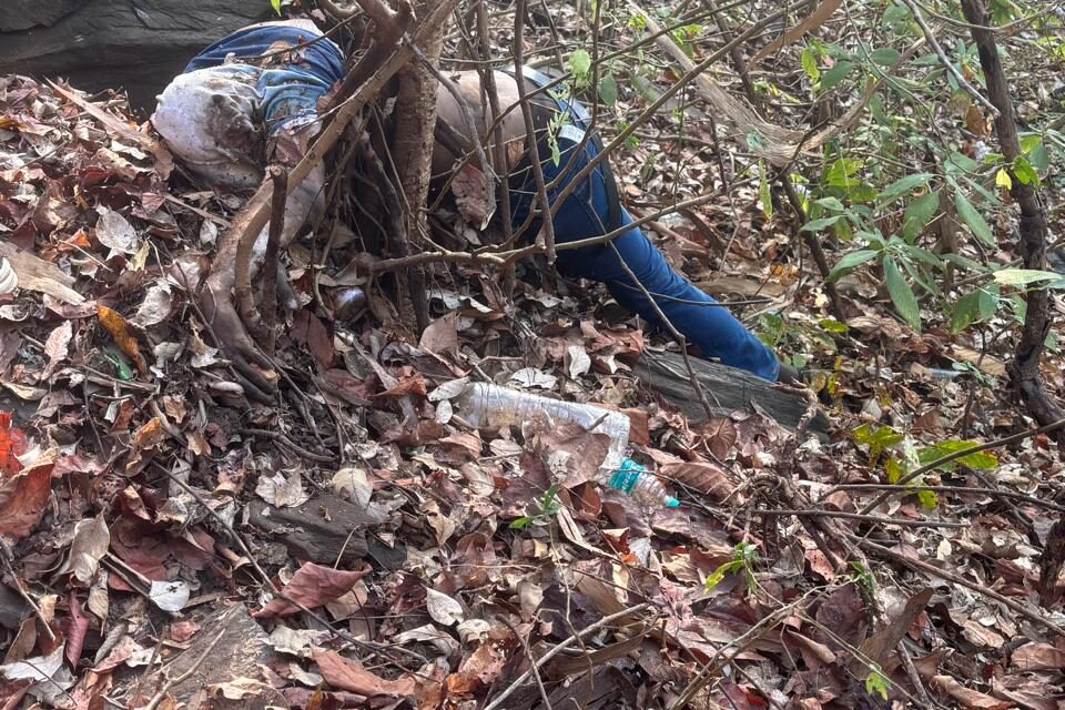 ಜೇನುಕಲ್ಲು ಗುಡ್ಡದಿಂದ ಜಿಗಿದು ಆತ್ಮಹತ್ಯೆ