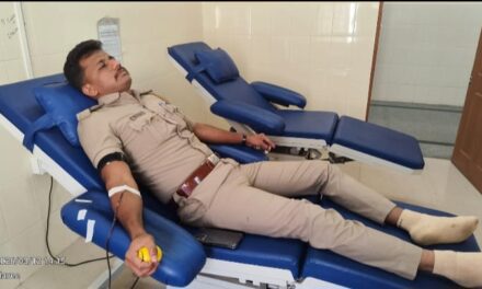 ಗರ್ಭಿಣಿ ಮಹಿಳೆಗೆ ರಕ್ತದಾನ ಮಾಡಿ ಮಾನವೀಯತೆ ಮೆರೆದ ಪಿಎಸ್‌ಐ ಕಿರಣ ಪಾಟೀಲ