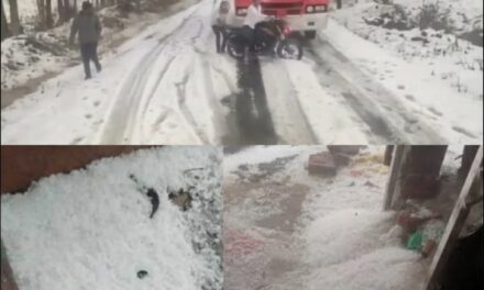 ವಿಪರೀತ ಆಲಿಕಲ್ಲು ಮಳೆಗೆ ರಸ್ತೆಗಳು ಕಾಶ್ಮೀರದಂತೆ ಶ್ವೇತಮಯ; ವಾಹನ ಸಂಚಾರಕ್ಕೆ ಅಡಚಣೆ