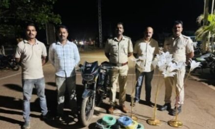 ಪ್ರಕರಣ ದಾಖಲಾದ 12 ಗಂಟೆಗಳಲ್ಲಿ ಕಳ್ಳರನ್ನು ಬಂಧಿಸಿದ ಹೊನ್ನಾವರ ಪೊಲೀಸರು