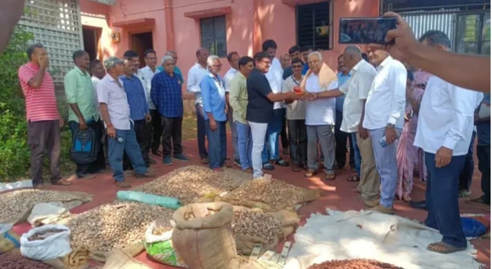 ಜೋಯಿಡಾದಲ್ಲಿ ಎಪಿಎಂಸಿ ಉಪಪ್ರಾಂಗಣ ಉದ್ಘಾಟಿಸಿ ಚಾಲನೆ ನೀಡಿದ ಶಾಸಕ ಆ‌ರ್.ವಿ. ದೇಶಪಾಂಡೆ