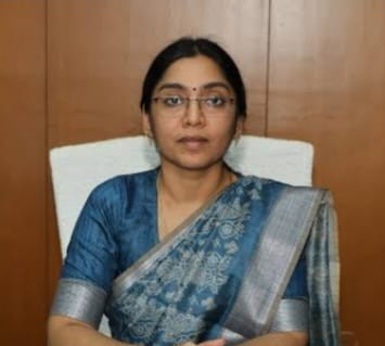 ಮೊಬೈಲ್ ಮೂಲಕ ಸ್ವಯಂ ಗಣತಿ ದಾಖಲಿಸಿದ ಉತ್ತರಕನ್ನಡದ ಜಿಲ್ಲಾಧಿಕಾರಿ