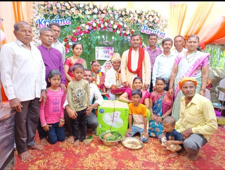 ಕೃಷ್ಣ ಮತ್ತು ಪವಿತ್ರಾ ವಿವಾಹ ಸಮಾರಂಭ ಕಟ್ಟಿಗೆಯ(ಬೊಳತಗ್ಗು)ಲ್ಲಿ ಸಡಗರದಿಂದ ನೆರವೇರಿತು