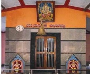 ಯಲ್ಲಾಪುರದಲ್ಲಿ ದೇವಸ್ಥಾನಕ್ಕೆ ಕಳ್ಳರ ಕನ್ನ;21 ಸಾವಿರ ಮೌಲ್ಯದ ಸಾಮಗ್ರಿ ದೋಚಿ ಪರಾರಿ