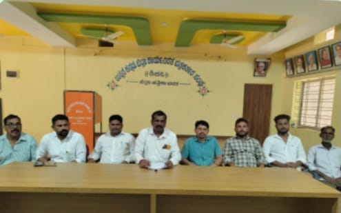 ರಸ್ತೆ ಕಾಮಗಾರಿ ವಿಳಂಬ ಮೇ.12 ರಸ್ತೆ ಬಂದ್