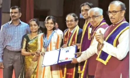 ಫಿಸಿಯೋಥೆರಪಿ ಪದವಿಯಲ್ಲಿ ಬೆಡಸಗಾಂವ ಹೊಸ್ತೋಟದ ಡಾ.ರಶ್ಮಿಗೆ ಆರು ಚಿನ್ನದ ಪದಕ