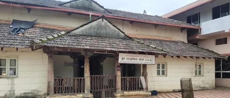 ತೀರ್ಥಹಳ್ಳಿಯ ಮಹಿಷಿ ಮಠದಲ್ಲಿ ಕೋಟ್ಯಾಂತರ ರೂ. ಮೌಲ್ಯದ ಚಿನ್ನಾಭರಣ ನಾಪತ್ತೆ ..!