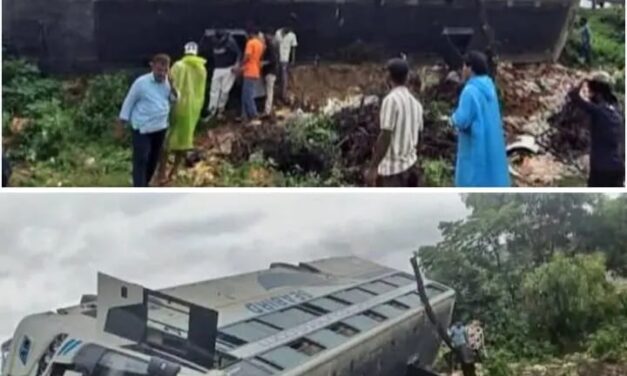 ಅವರ್ಸಾ ಬಳಿ ಖಾಸಗಿ ಬಸ್ ಅಪಘಾತ; ಮರಕ್ಕೆ ಸಿಲುಕಿ ತಪ್ಪಿದ ಭಾರೀ ಅನಾಹುತ