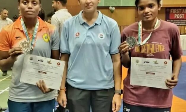 ಹಳಿಯಾಳದ ಇಬ್ಬರು ಪ್ರತಿಭಾವಂತ ಕುಸ್ತಿಪಟುಗಳಿಗೆ ಶಾಸಕ ಆರ್.ವಿ. ದೇಶಪಾಂಡೆ ಅಭಿನಂದನೆ.