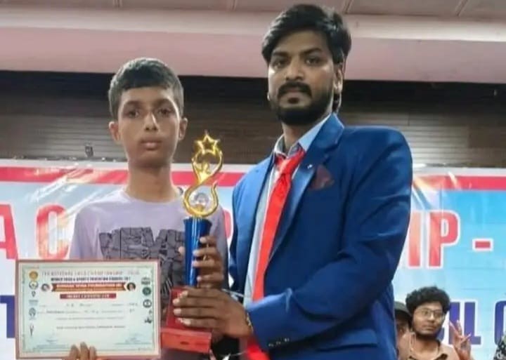 ಕೆ.ಬಿ.ಅನೀಶ್ ಗೆ ರಾಷ್ಟ್ರಮಟ್ಟದ ಯೋಗ ಚಾಂಪಿಯನ್ ಶಿಪ್ ನಲ್ಲಿ ಚಿನ್ನದ ಪದಕ