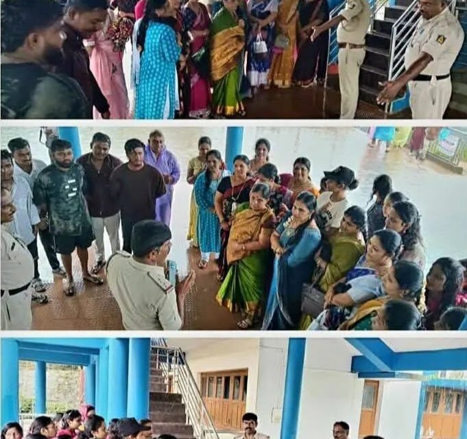 ಜೋಗ ಜಲಪಾತ ಪರಿಸರದಲ್ಲಿ ಪ್ರವಾಸಿಗರಿಗೆ ಸುರಕ್ಷತಾ ಜಾಗೃತಿ ಮೂಡಿಸಿದ ಸಿದ್ದಾಪುರ ಪೊಲೀಸರು