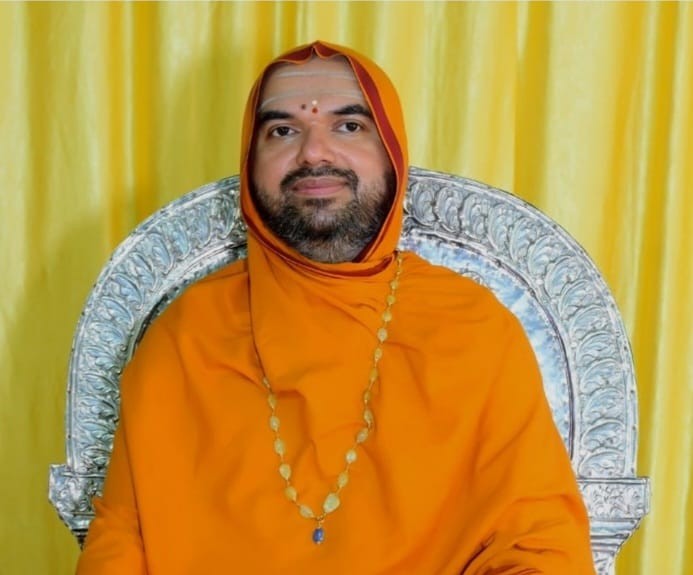 ಯೋಗದೃಷ್ಟಿಗೆ ಕಾಣುವುದು ವಿಜ್ಞಾನಕ್ಕೆ ಕಾಣದು: ರಾಘವೇಶ್ವರ ಶ್ರೀ