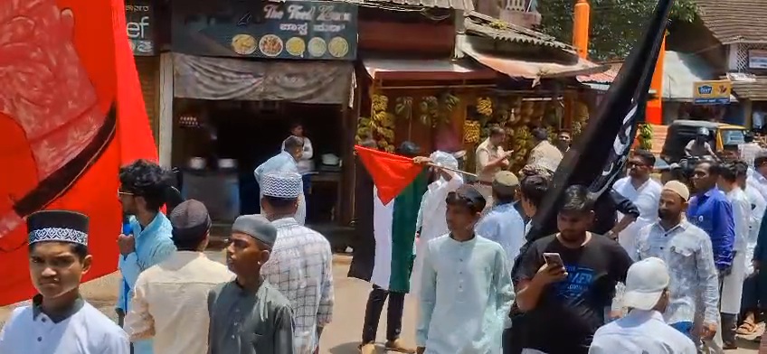 ಈದ್ ಮಿಲಾದ್ ಮೆರವಣಿಗೆಯಲ್ಲಿ ಪ್ಯಾಲೆಸ್ಟೈನ್ ಧ್ವಜ! ಪೊಲೀಸರ ಮಧ್ಯಪ್ರವೇಶ — ಧ್ವಜ ವಶಕ್ಕೆ