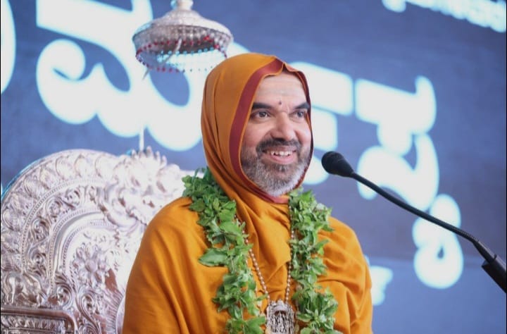ನೀರಿನ ಮಹತ್ವವನ್ನು ಅರಿತು ಬಳಸಬೇಕು: ರಾಘವೇಶ್ವರ ಶ್ರೀ