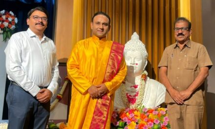 ಸದ್ಗುರು ಶ್ರೀ ಮಧುಸೂದನ ಸಾಯಿ ಅವರಿಂದ ಬಸವಣ್ಣನವರ ಪ್ರತಿಮೆಗೆ ಗೌರವ
