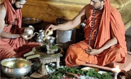 ಸೋಂದಾ ಸ್ವರ್ಣವಲ್ಲೀ ಮಹಾಸಂಸ್ಥಾನದಲ್ಲಿ ಸಹಸ್ರ ಲಿಂಗಾರ್ಚನೆ ಪೂಜೆ