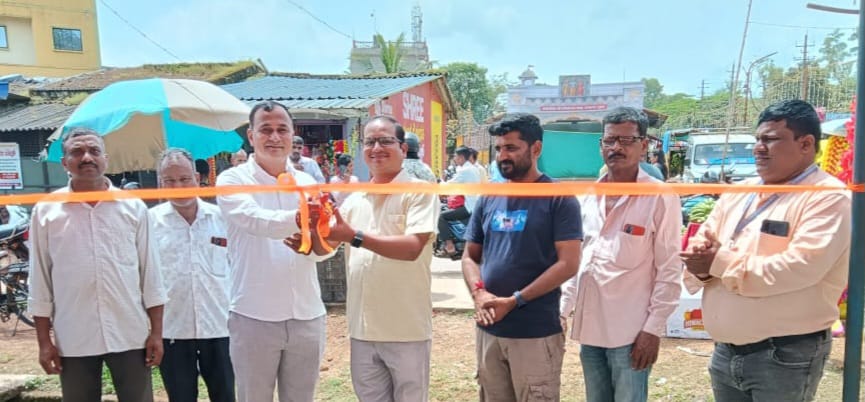 ಸ್ವಸಹಾಯ ಸಂಘದ ಸದಸ್ಯ ರಿಂದ ವ್ಯಾಪಾರಿ ಮಾರುಕಟ್ಟೆ