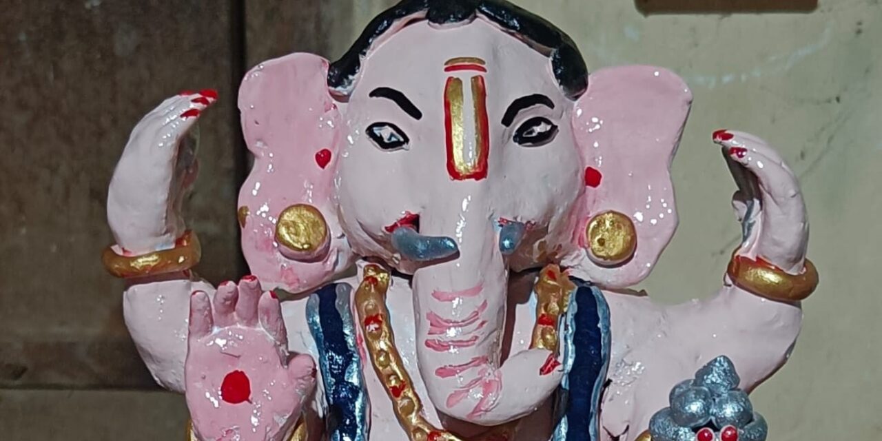 ಹಬ್ಬಕ್ಕೆ ಗಣೇಶನ ಮಾಡಿದ ಸೀತಕ್ಕ