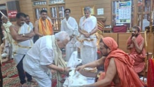 ​ನದಿ ತಿರುವು ಯೋಜನೆಗಳ ವಿರುದ್ಧ ಗಟ್ಟಿ ದ್ವನಿ ಎತ್ತಿ: ಸ್ವರ್ಣವಲ್ಲಿ ಶ್ರೀಗಳು