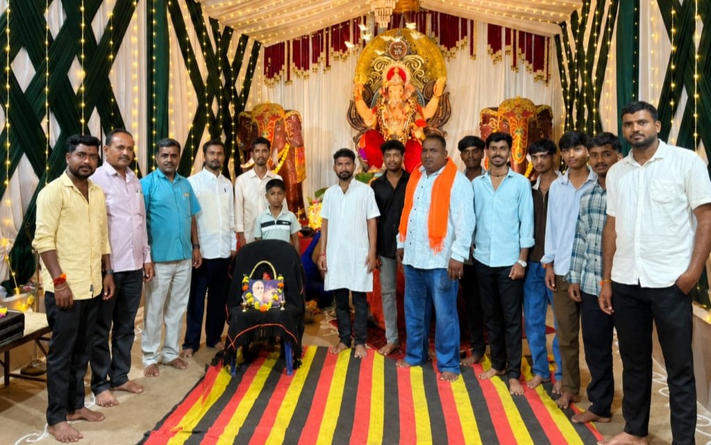 ಪ್ರಧಾನಿ ಮೋದಿ ಜನ್ಮದಿನದ ನಿಮಿತ್ತ ‘ಆಶೀರ್ವಾದದ ದೀಪ’ ಬೆಳಗಿಸಿ ದೀರ್ಘಾಯುಷ್ಯಕ್ಕಾಗಿ ಪ್ರಾರ್ಥನೆ