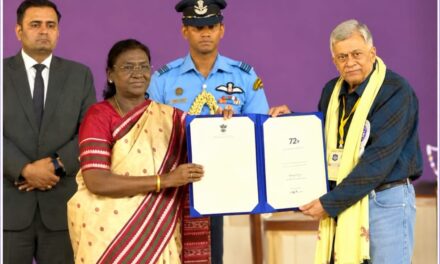 ಕನ್ನಡ ಚಿತ್ರರಂಗದ ಹಿರಿಯ ನಟ ಅನಂತನಾಗ್ ಗೆ ದಾದಾಸಾಹೇಬ್ ಫಾಲ್ಕೆ ಪ್ರಶಸ್ತಿ ಪ್ರಧಾನ