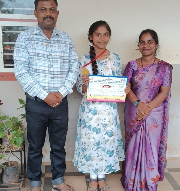 ಚದುರಂಗ ಸ್ಪರ್ಧೆಯಲ್ಲಿ ಗುಂದ ಪ್ರೌಢಶಾಲೆಯ ವಿದ್ಯಾರ್ಥಿನಿ ನಿಖಿತಾ ವೇಳಿಪ ರಾಜ್ಯ ಮಟ್ಟಕ್ಕೆ ಆಯ್ಕೆ