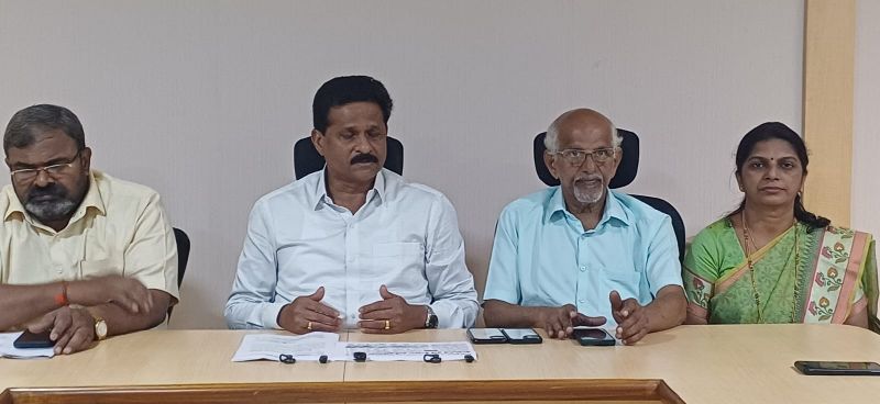 ಮನೆ ನಂಬರ್‌ ರದ್ದಾಗುತ್ತದೆ ಎಂದು ಪಂಚಾಯ್ತಿಗೆ ಹೋಗಿ ಜನರಿಗೆ ಮಂಕುಬೂದಿ ಎರಚುವುದೇಕೆ?