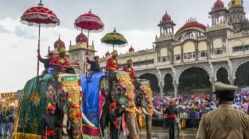 ನಾಡಹಬ್ಬ ವಿಶ್ವವಿಖ್ಯಾತ ದಸರಾ ಮಹೋತ್ಸವಕ್ಕೆ ಅದ್ಧೂರಿಯಾಗಿ ಅಧಿಕೃತ ಚಾಲನೆ
