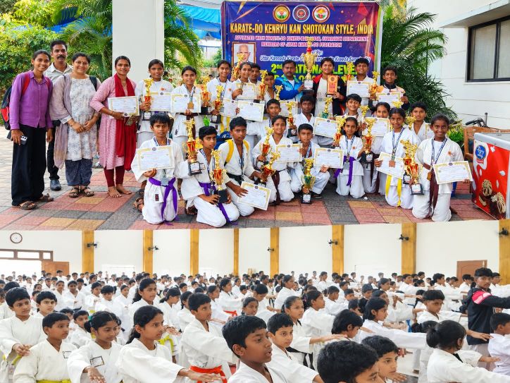 ಜೋಯಿಡಾ-ಕುಂಬಾರವಾಡ ಅಸ್ಪೈರ್ ಸ್ಪೋರ್ಟ್ಸ್,ಕರಾಟೆ ಆಕಾಡೆಮಿ ತಂಡ ಚಾಂಪಿಯನ್