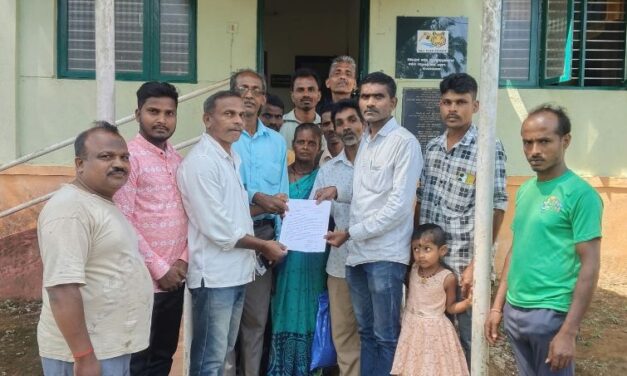 ಕಣಜ ಹುಳು ದಾಳಿಗೆ ತೀವ್ರ ಅಸ್ವಸ್ಥಗೊಂಡ ರೈತ: ಚಿಕಿತ್ಸಾ ವೆಚ್ಚ, ಪರಿಹಾರ ಹಾಗೂ ಉದ್ಯೋಗ ನೀಡದಿದ್ದರೆ ಉಗ್ರ ಪ್ರತಿಭಟನೆಯ ಎಚ್ಚರಿಕೆ!
